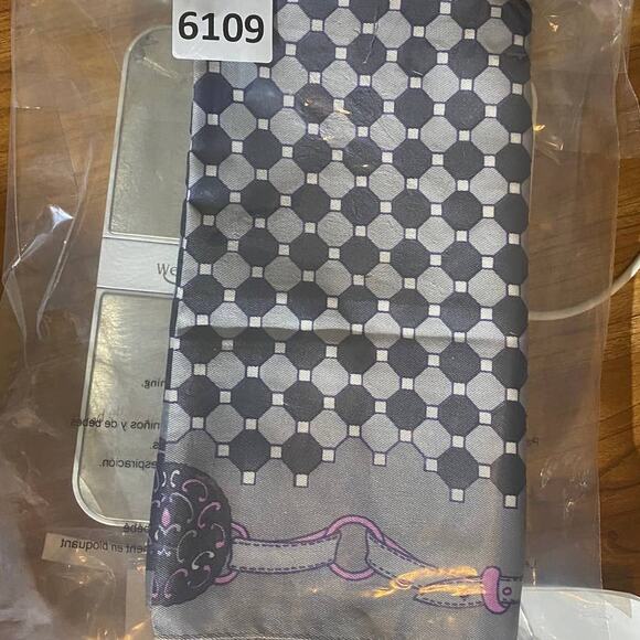 Silver Pattern Square Neck Scarf - Picture 4 of 4